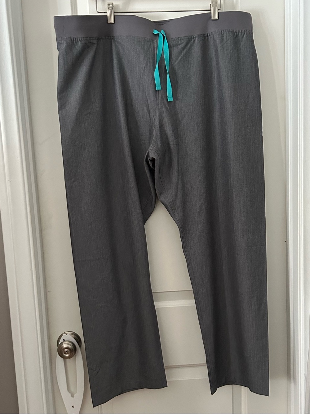 FIGS Livingston XXL-petite Gray Technical Collection Scrub Pants Style#: T21003P